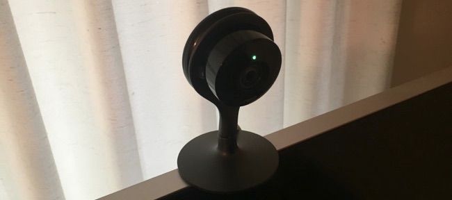 Câmera Nest Cam em uso