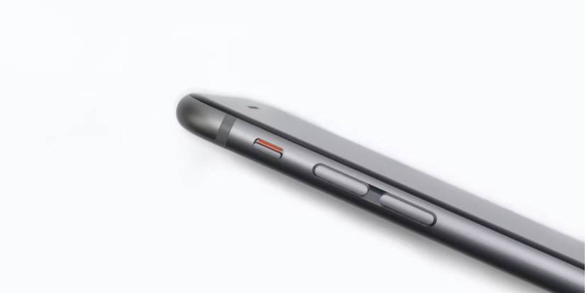 Переключатель беззвучного режима и кнопки громкости на iPhone