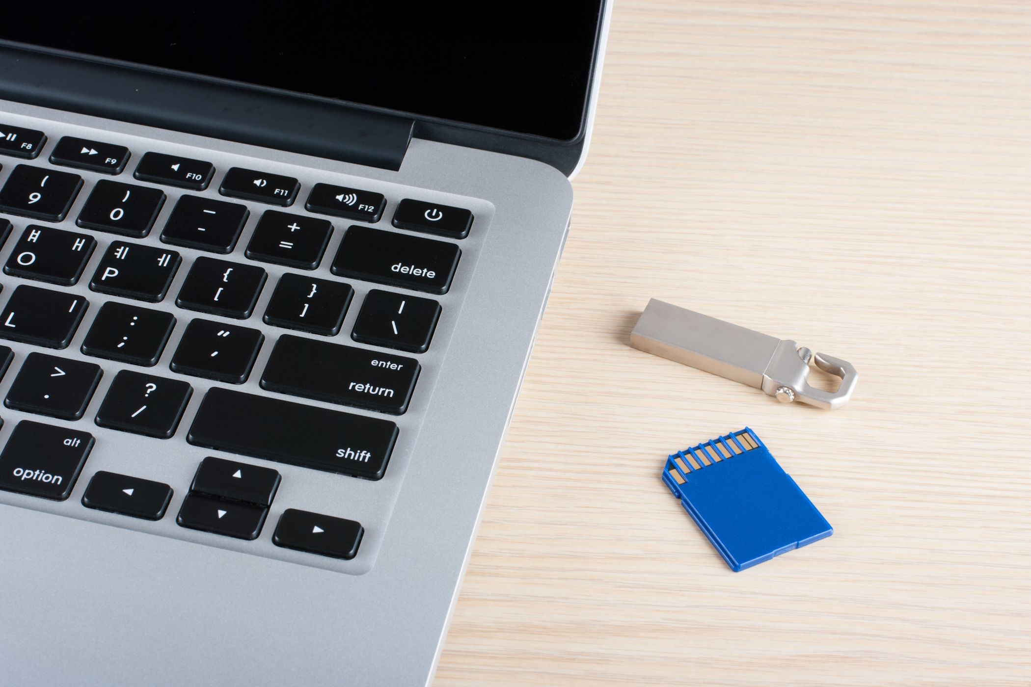 Как найти и открыть USB на Mac