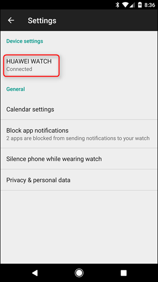 Скриншот: выбор устройства в списке настроек Android Wear