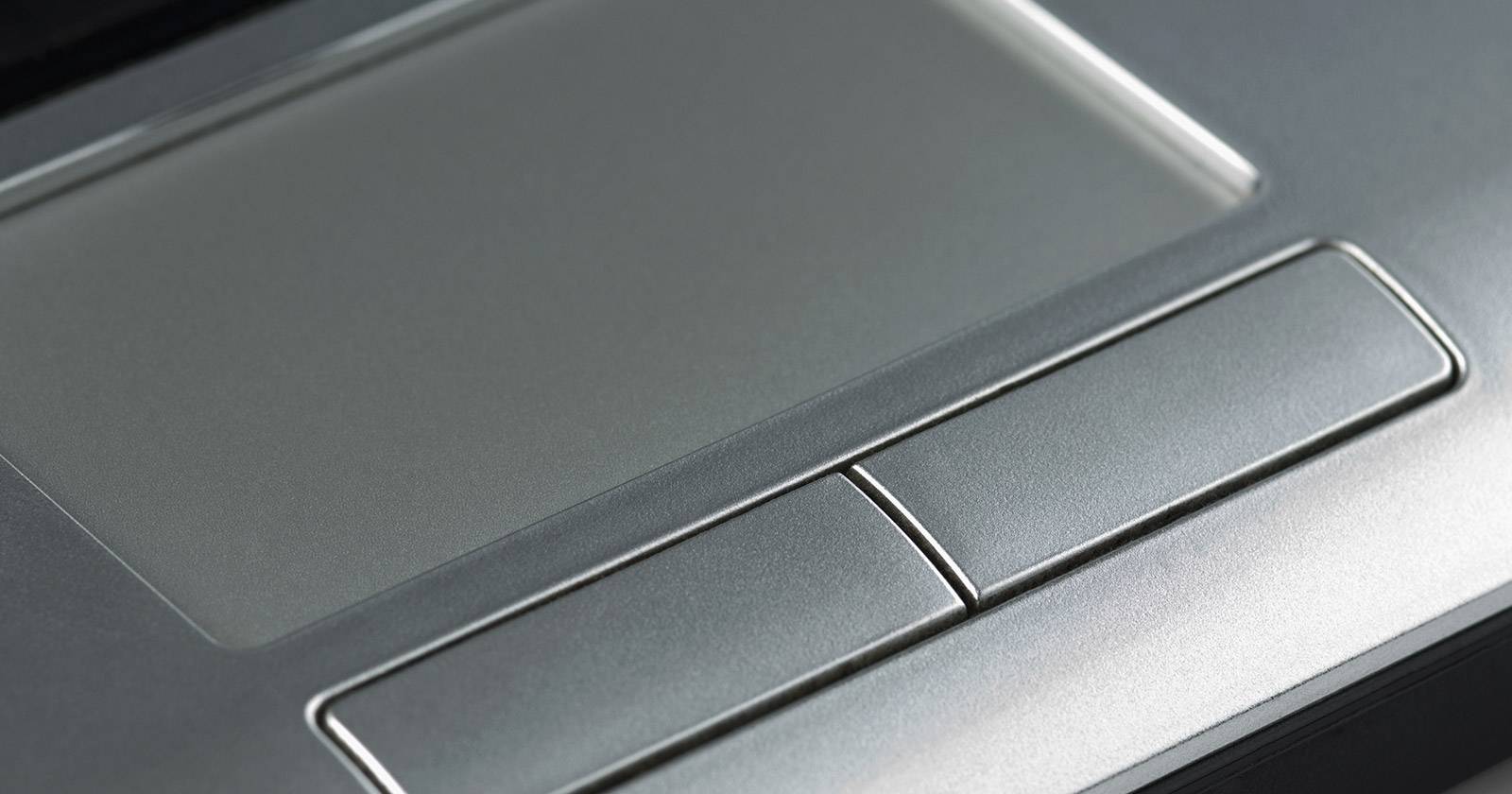 крупный план сенсорной панели ноутбука