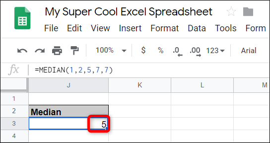 Нажмите Enter — медиана появится в ячейке.