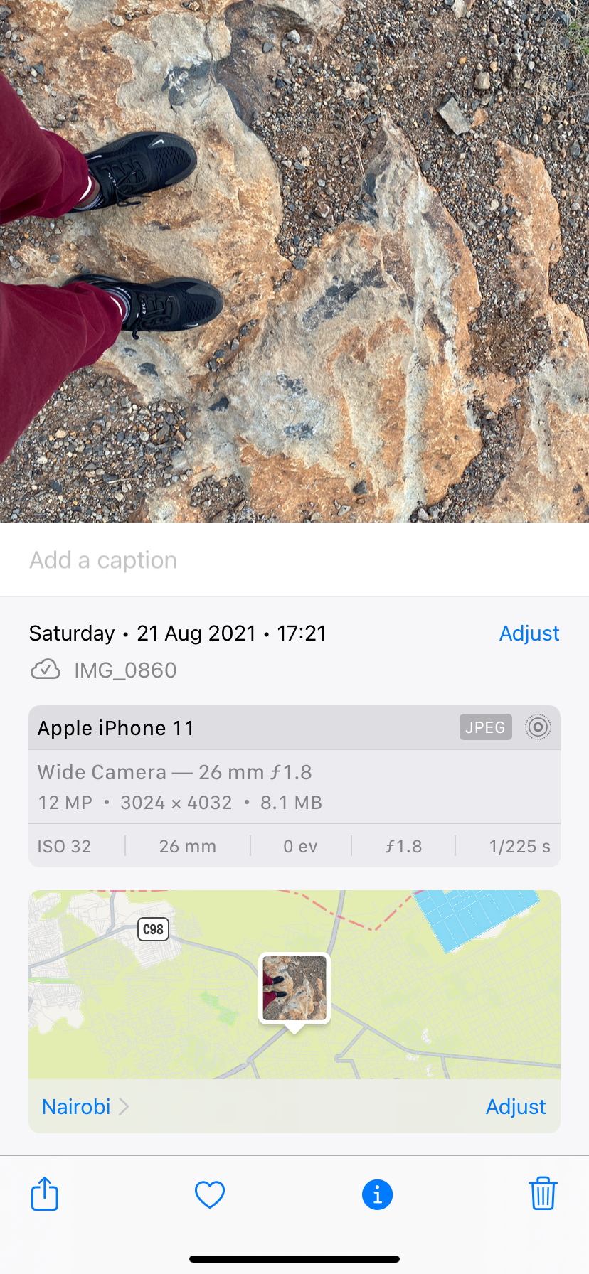 Просмотр местоположения фото в приложении Фото Apple