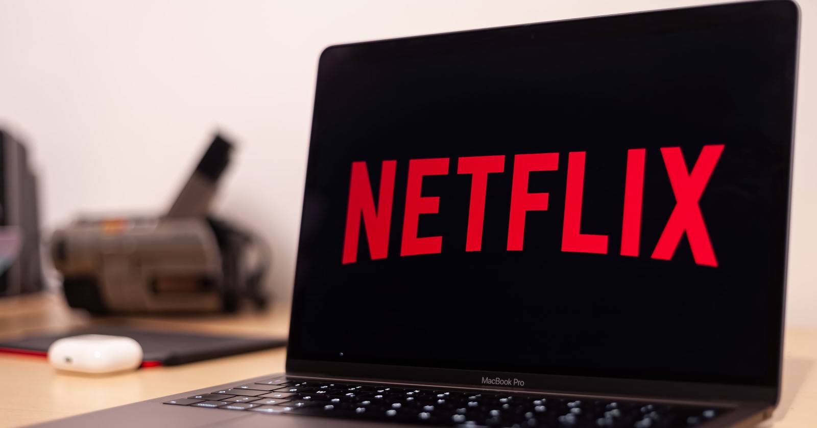 Отключить аудио описания на Netflix