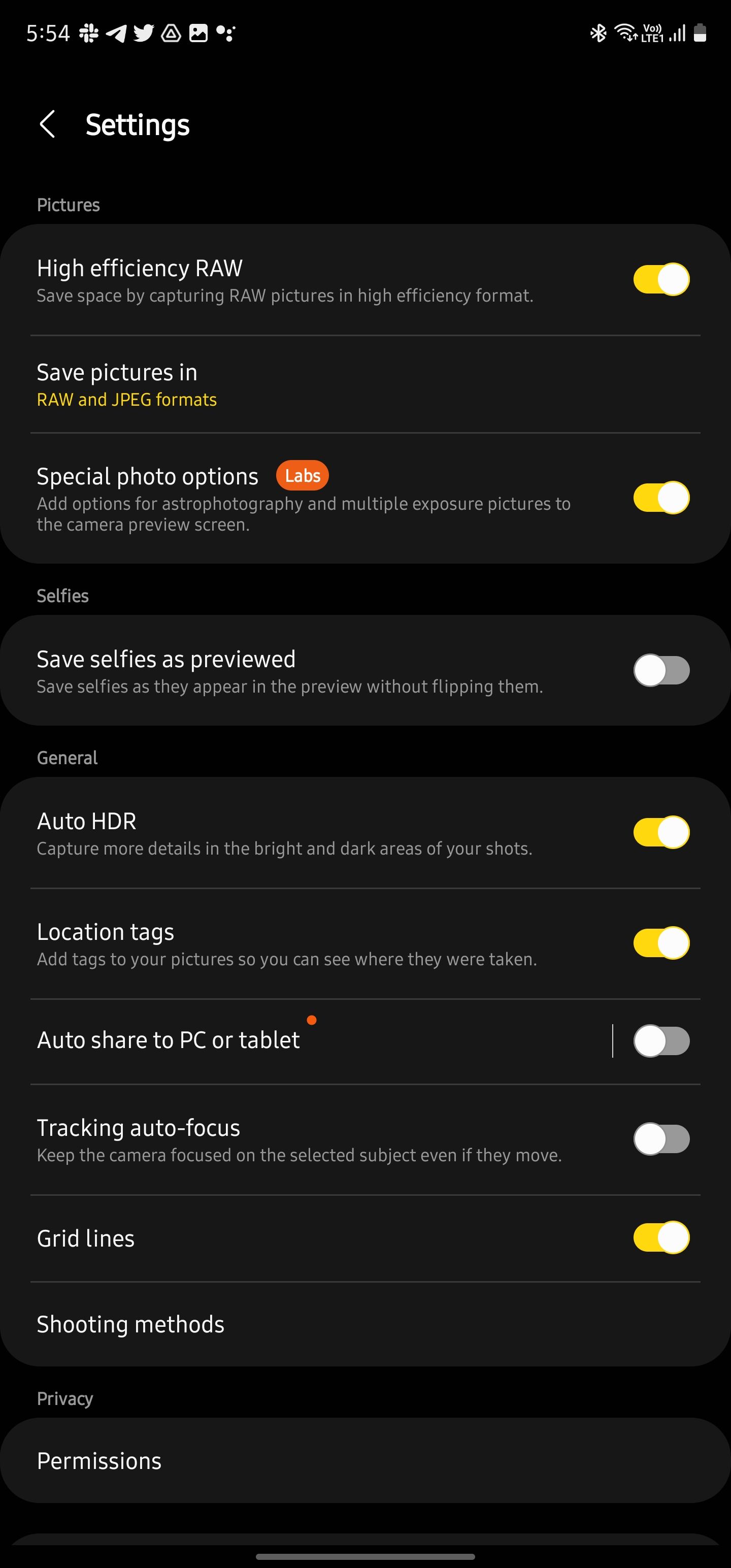 Меню настроек Expert RAW на Samsung