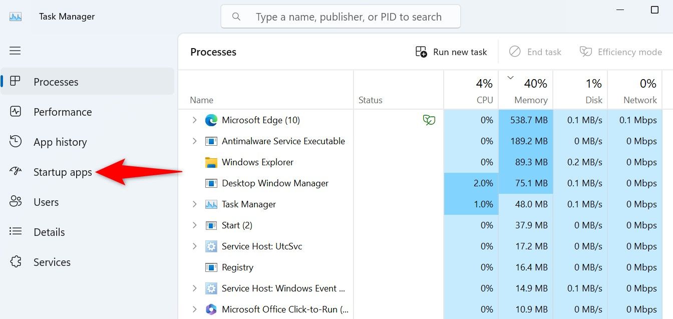 'Startup Apps' highlighted in Task Manager.