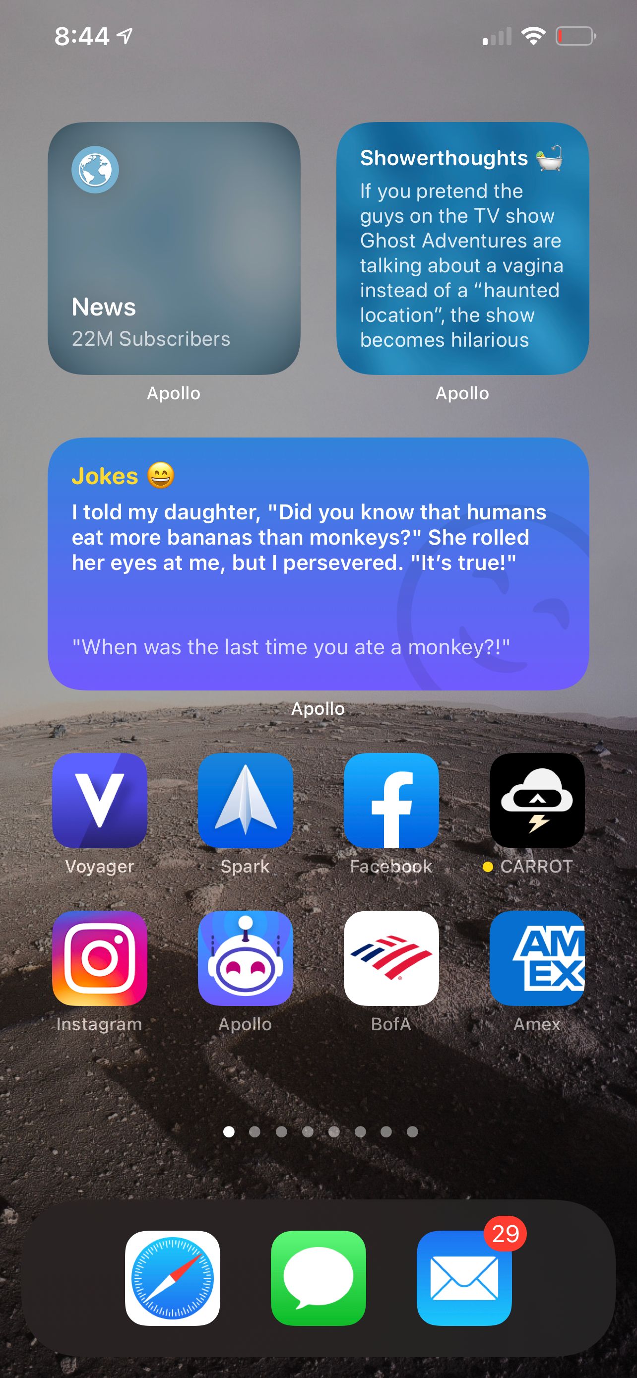 Виджет Apollo с шуткой.