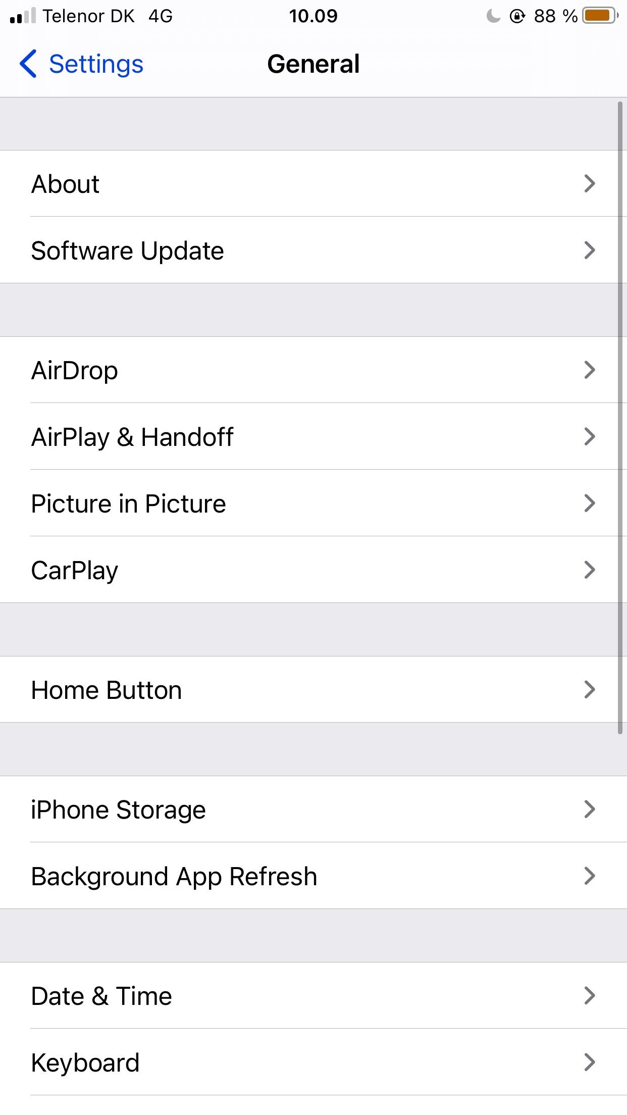Вкладка Основные на iPhone