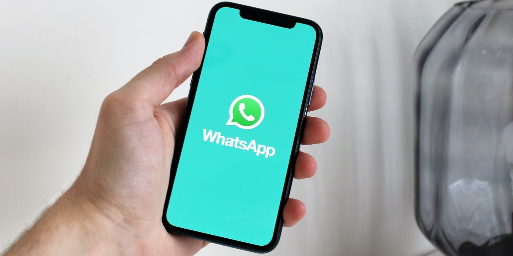 Два аккаунта WhatsApp на iPhone — как настроить