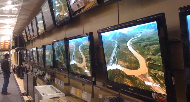 Тестовый стенд телевизоров в магазине