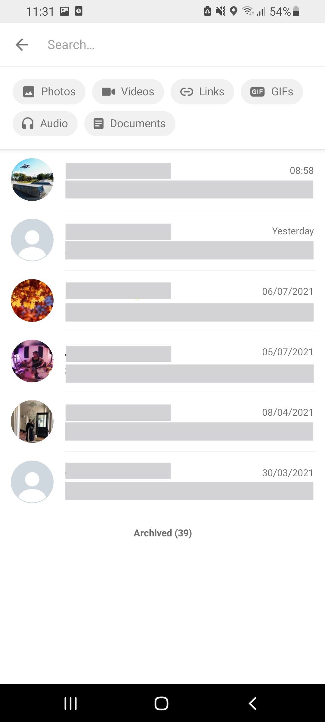 расширенный поиск в WhatsApp