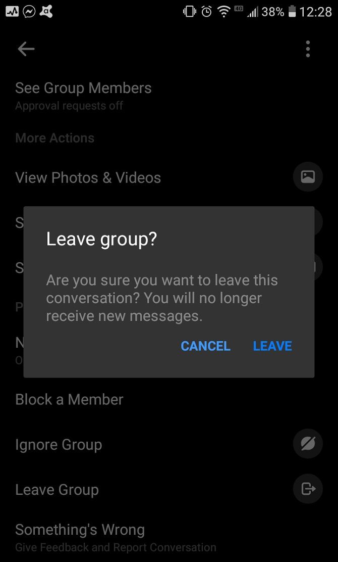 Подтверждение выхода из группы Messenger