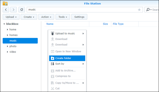 Окно File Station с каталогами и операциями над файлами