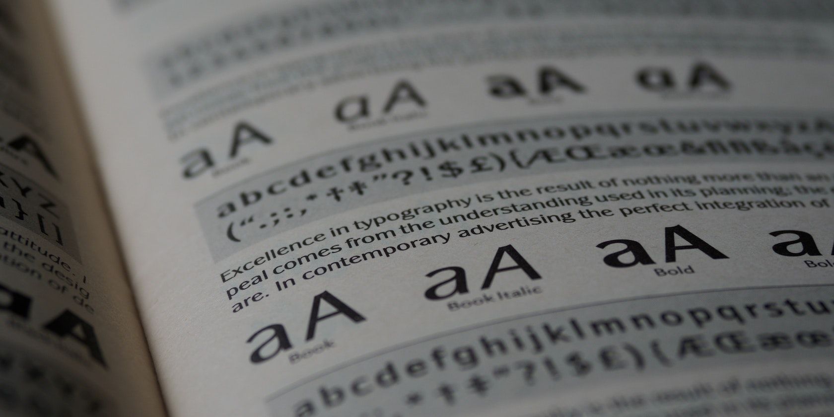 Веб-шрифты в Next.js: локально и через CDN