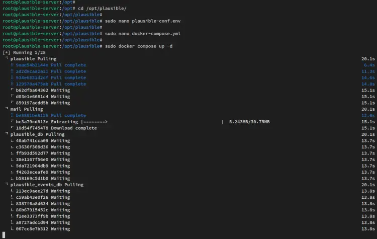 Логи развёртывания Plausible