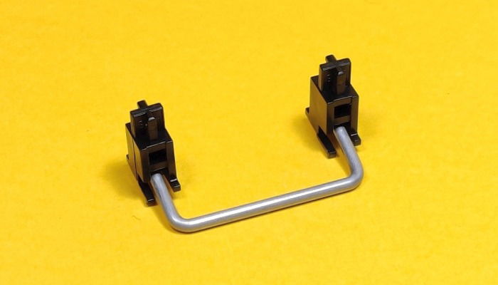 Вставка проволоки в пост