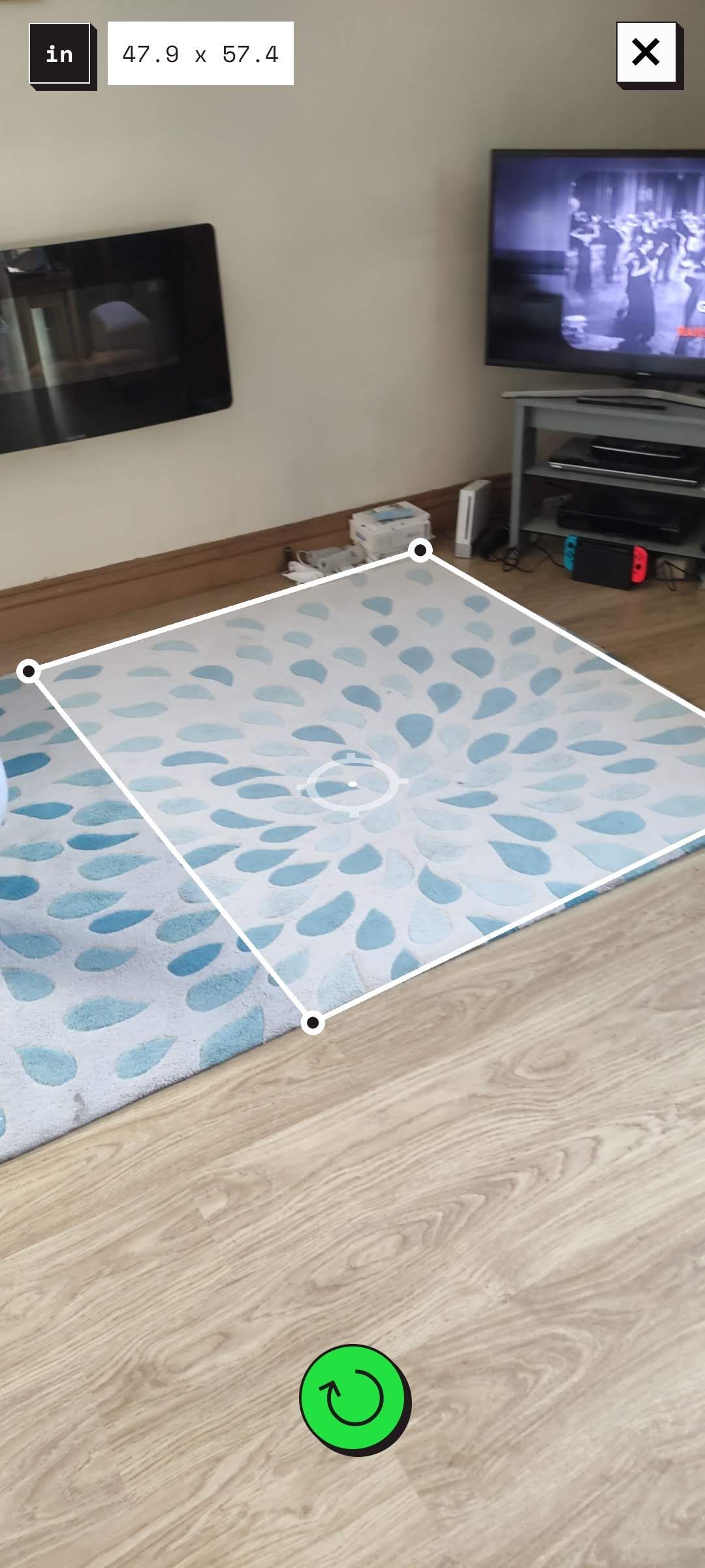 Показ измерения площади: 2D‑плоскость, отмеченная прицелом