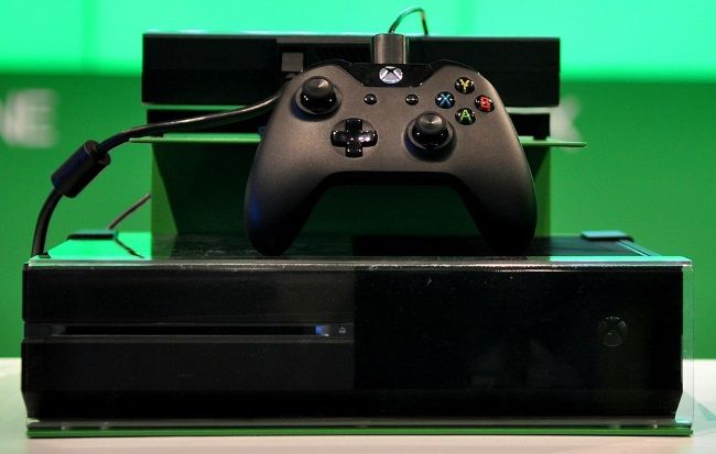 Xbox One с подключённым внешним накопителем USB