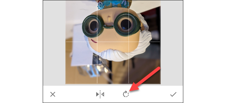 Кнопка поворота в Snapseed для комбинированных трансформаций