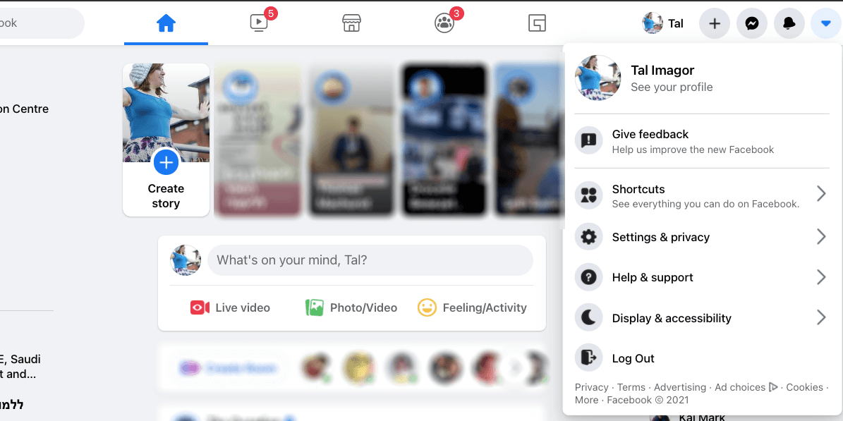 Пункт меню аккаунта Facebook в веб‑интерфейсе, стрелка вниз