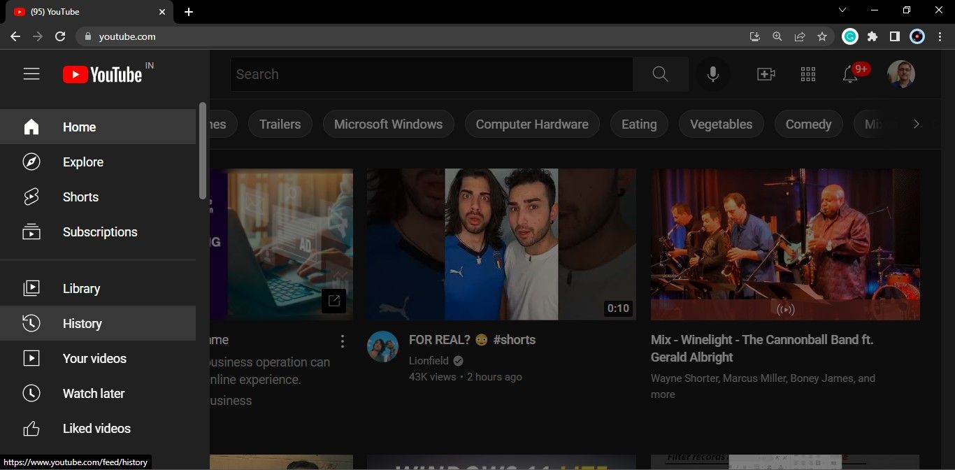 Как просмотреть и управлять комментариями в YouTube