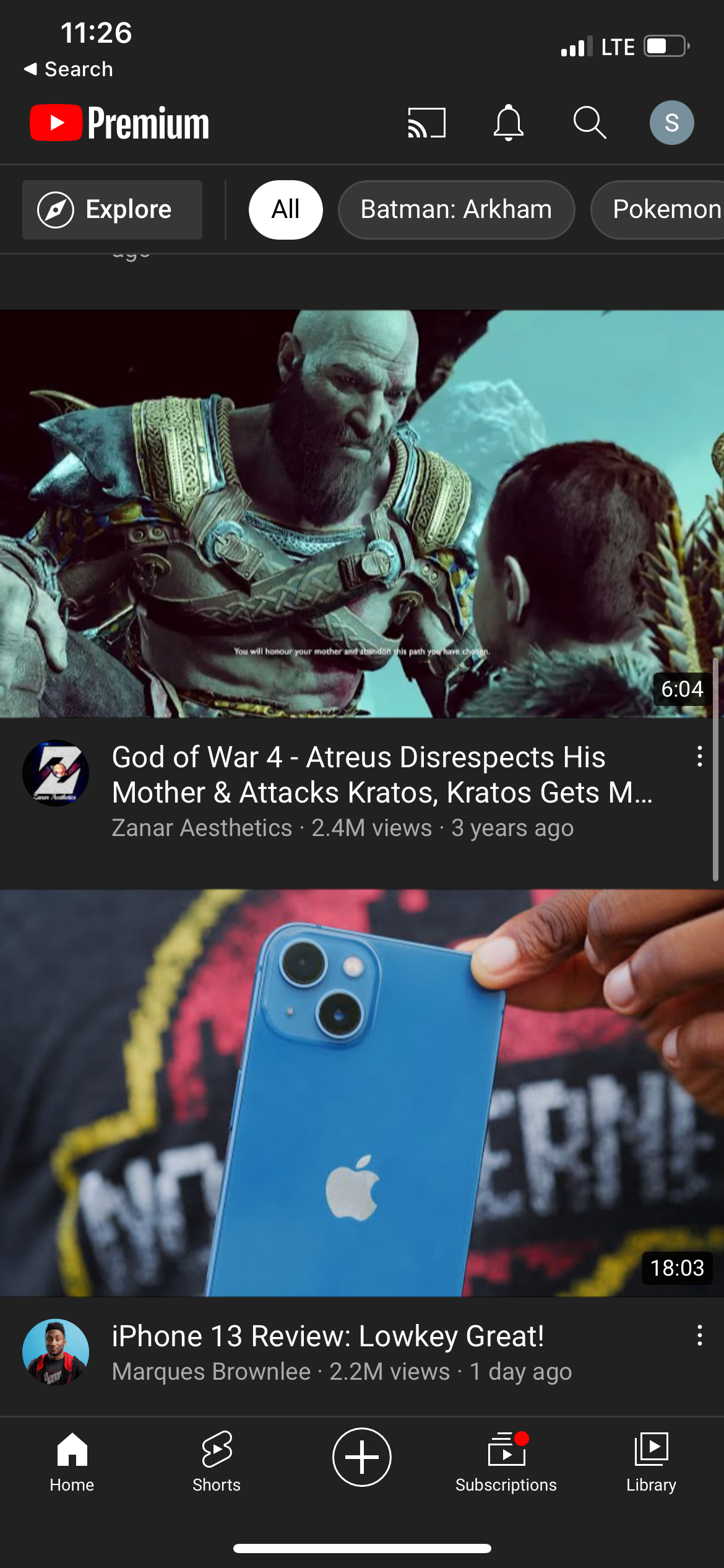 Экран приложения YouTube на iPhone