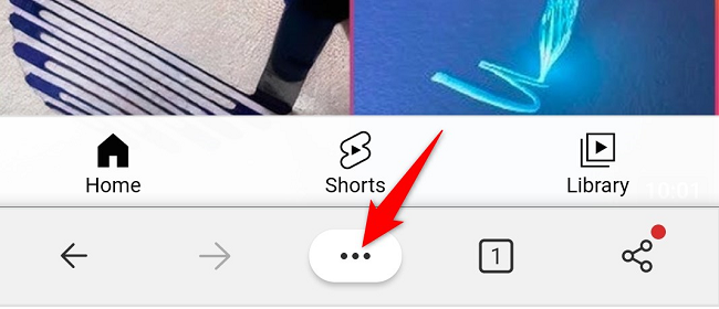Выберите три точки внизу интерфейса Edge