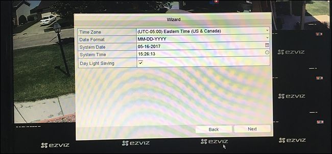 Экран настройки DVR с интерфейсом начальной конфигурации