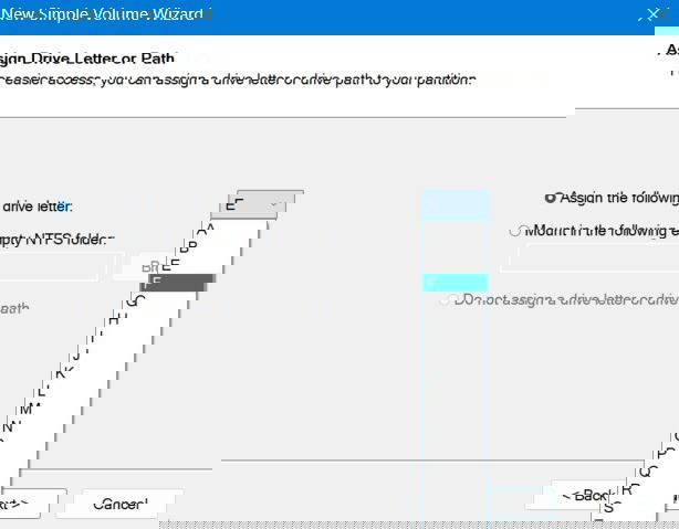 Назначение буквы диска в Управлении дисками.