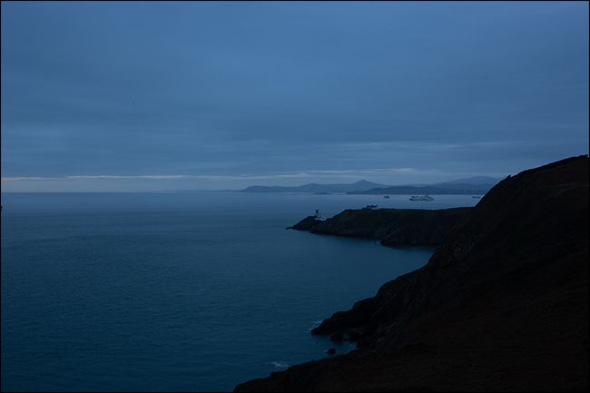 Темный недоэкспонированный снимок