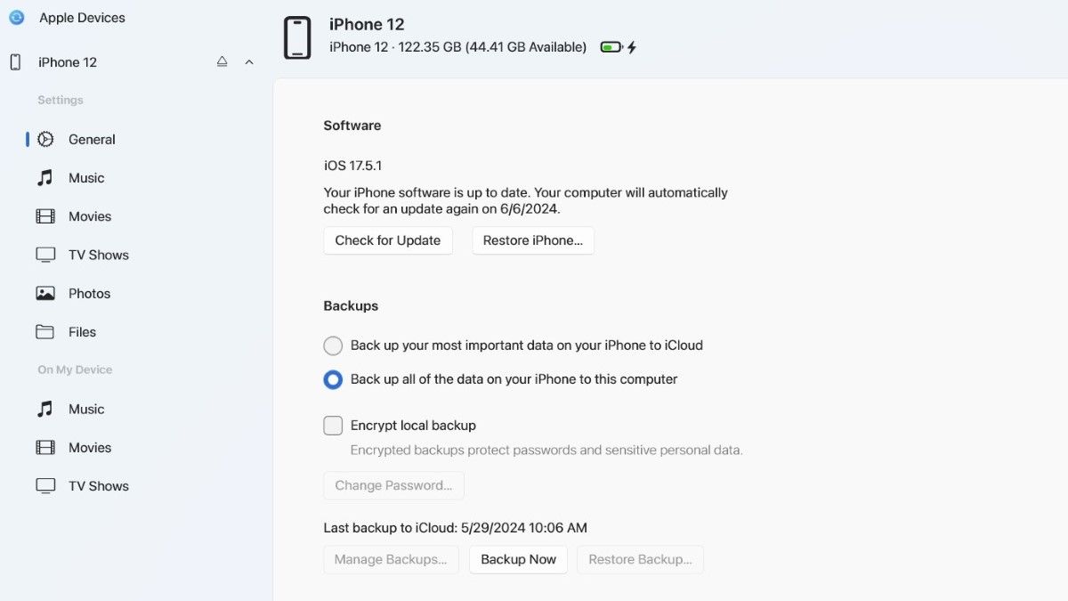 Резервное копирование iPhone через приложение Apple Devices на Windows