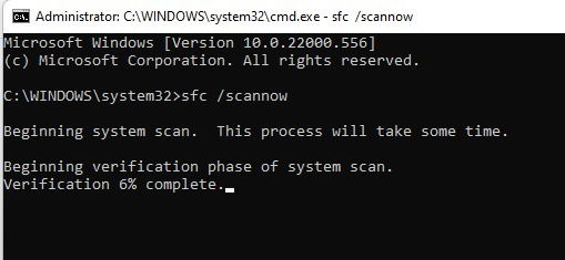 Запуск проверки системных файлов через sfc /scannow.