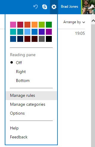 Веб-интерфейс Outlook.com с меню настроек