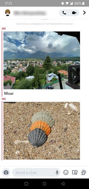 Изображение: Отправка Snaps друзьям в приложении Snapchat на мобильном