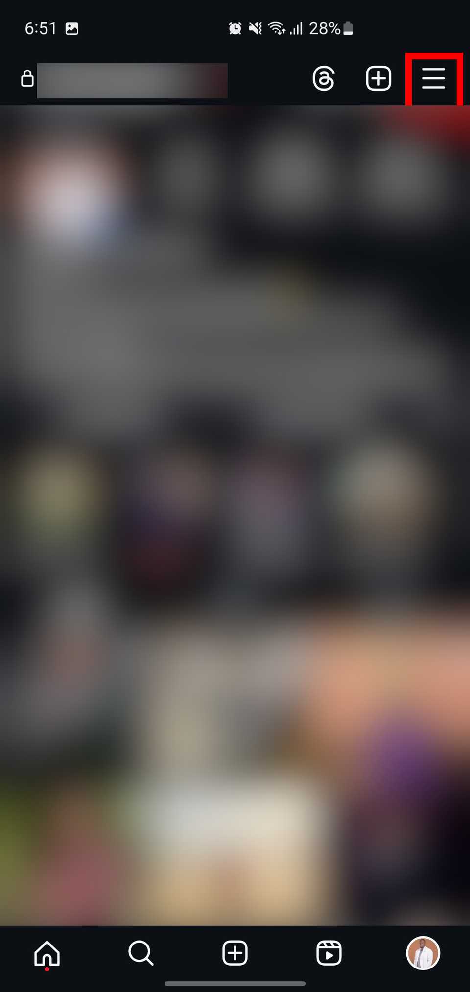 Иконка меню «три полоски» на странице профиля Instagram.