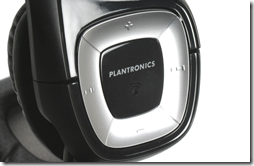 Кнопки управления на левом оголовье наушников