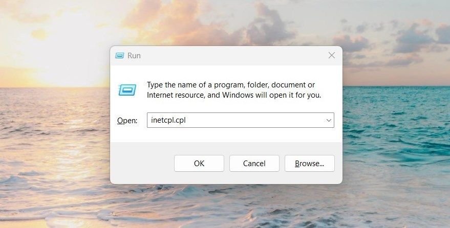Открытие Internet Options через команду Выполнить (Win+R)