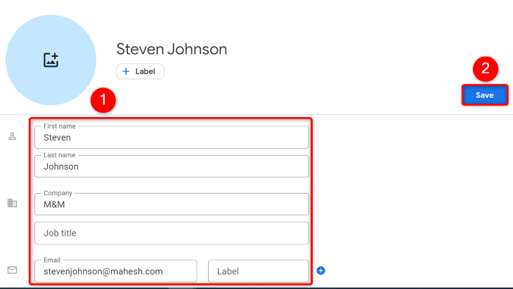 Снимок интерфейса Google Contacts: кнопка «Сохранить» вверху карточки контакта.