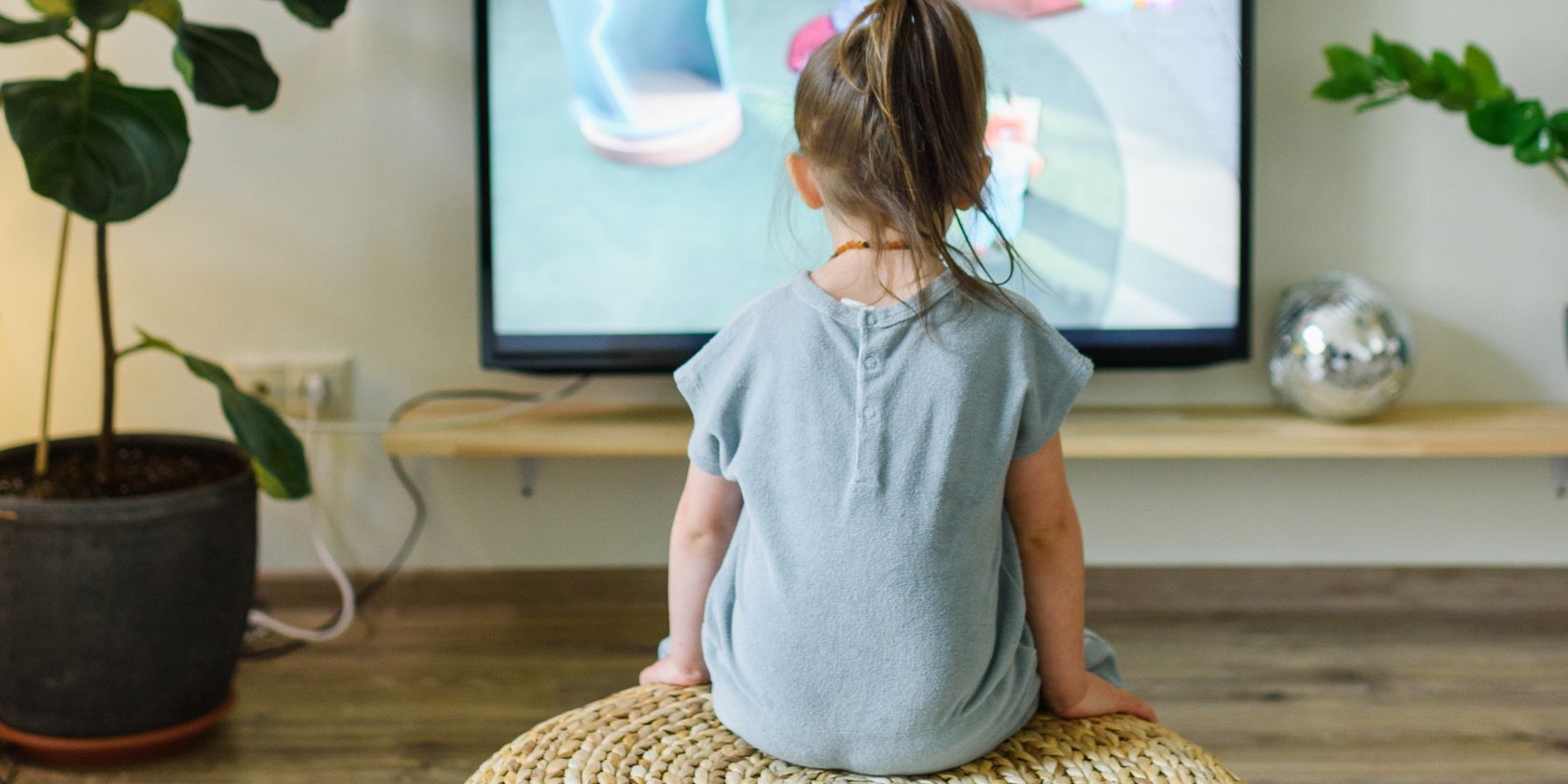 Контролируемый YouTube для детей: как настроить