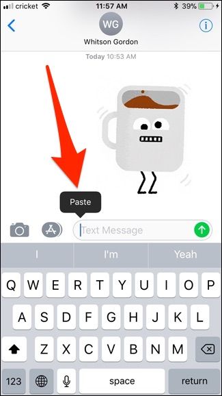 Подсказка «Вставить» в текстовом поле iMessage перед отправкой GIF