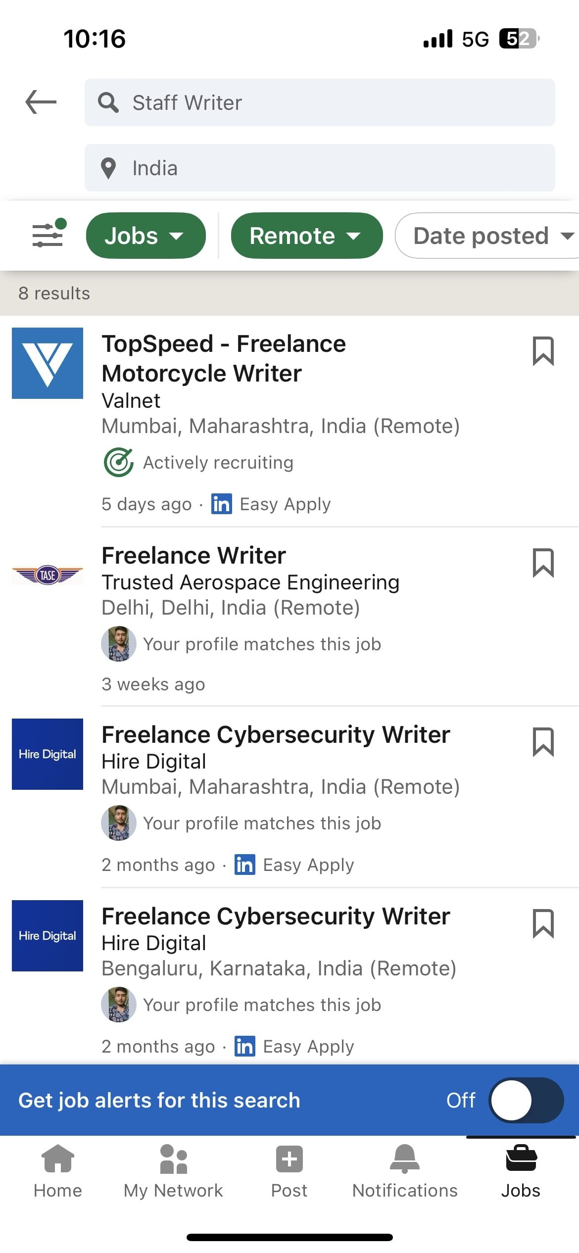 Список вакансий в приложении LinkedIn