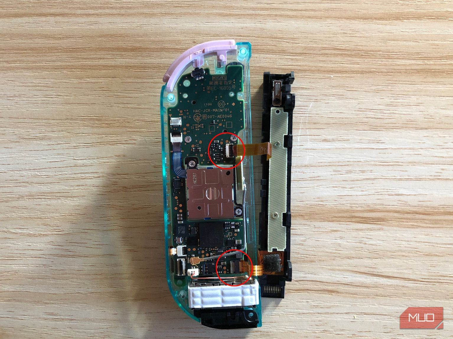 Ленточные кабели направляющей Joy-Con