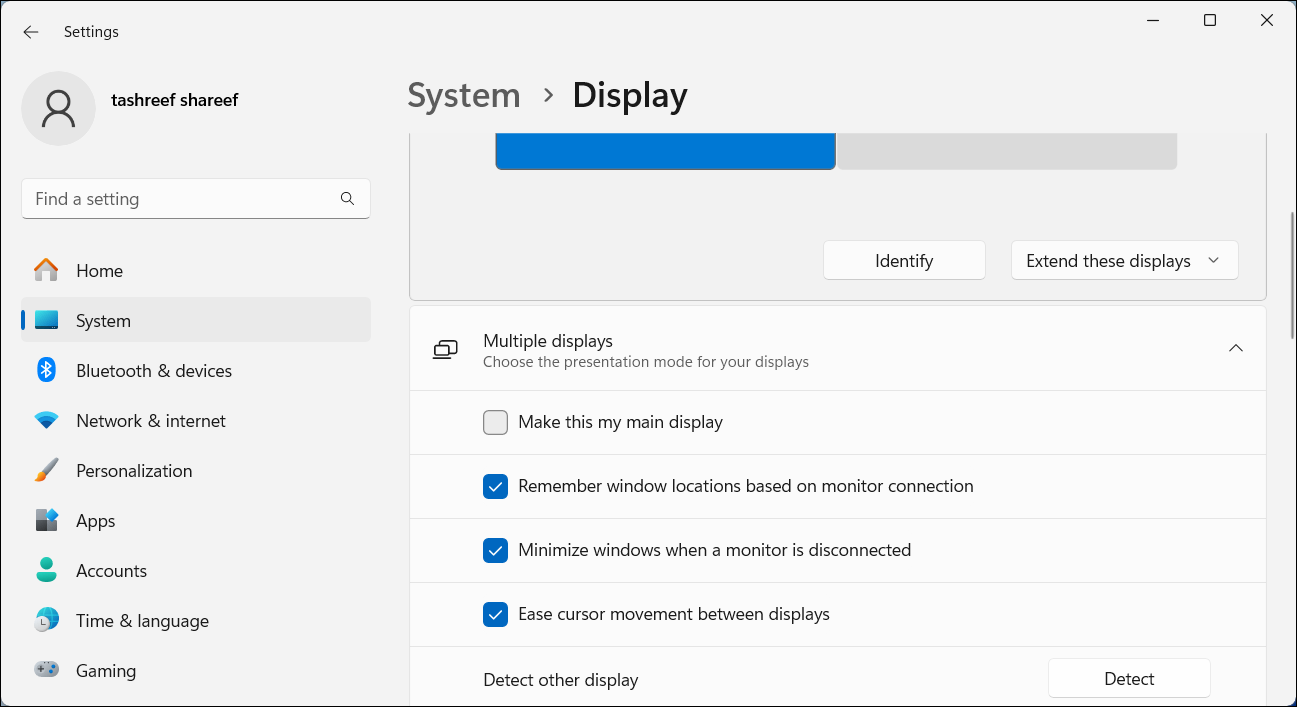 Параметры экрана Windows с опцией Сделать этот экран основным
