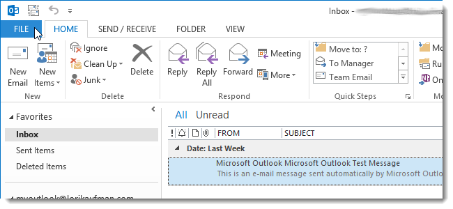 Скриншот: вкладка FILE в Outlook