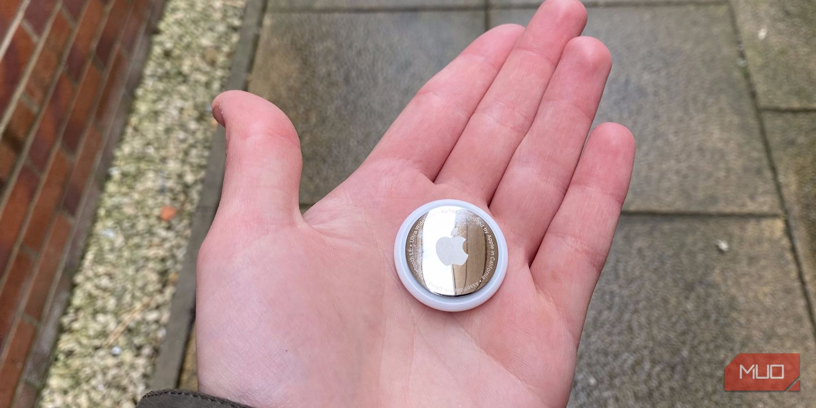 Как настроить и использовать AirTag