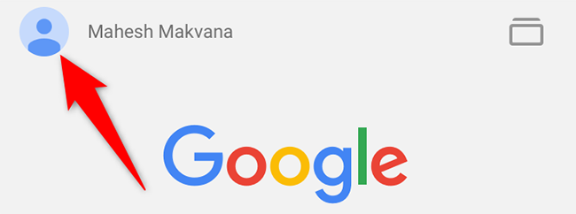 Значок профиля в левом верхнем углу приложения Google на iPhone