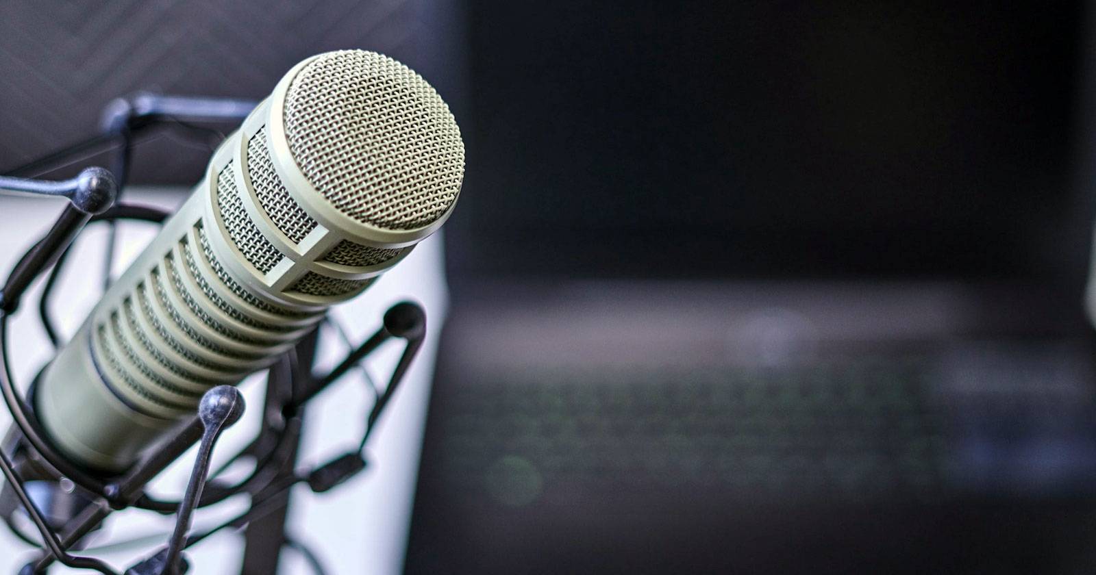 Создать обложку подкаста в Photoshop