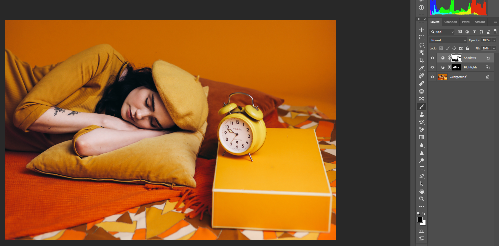 Портрет после коррекции с мягким естественным тоном кожи и охлаждёнными тенями