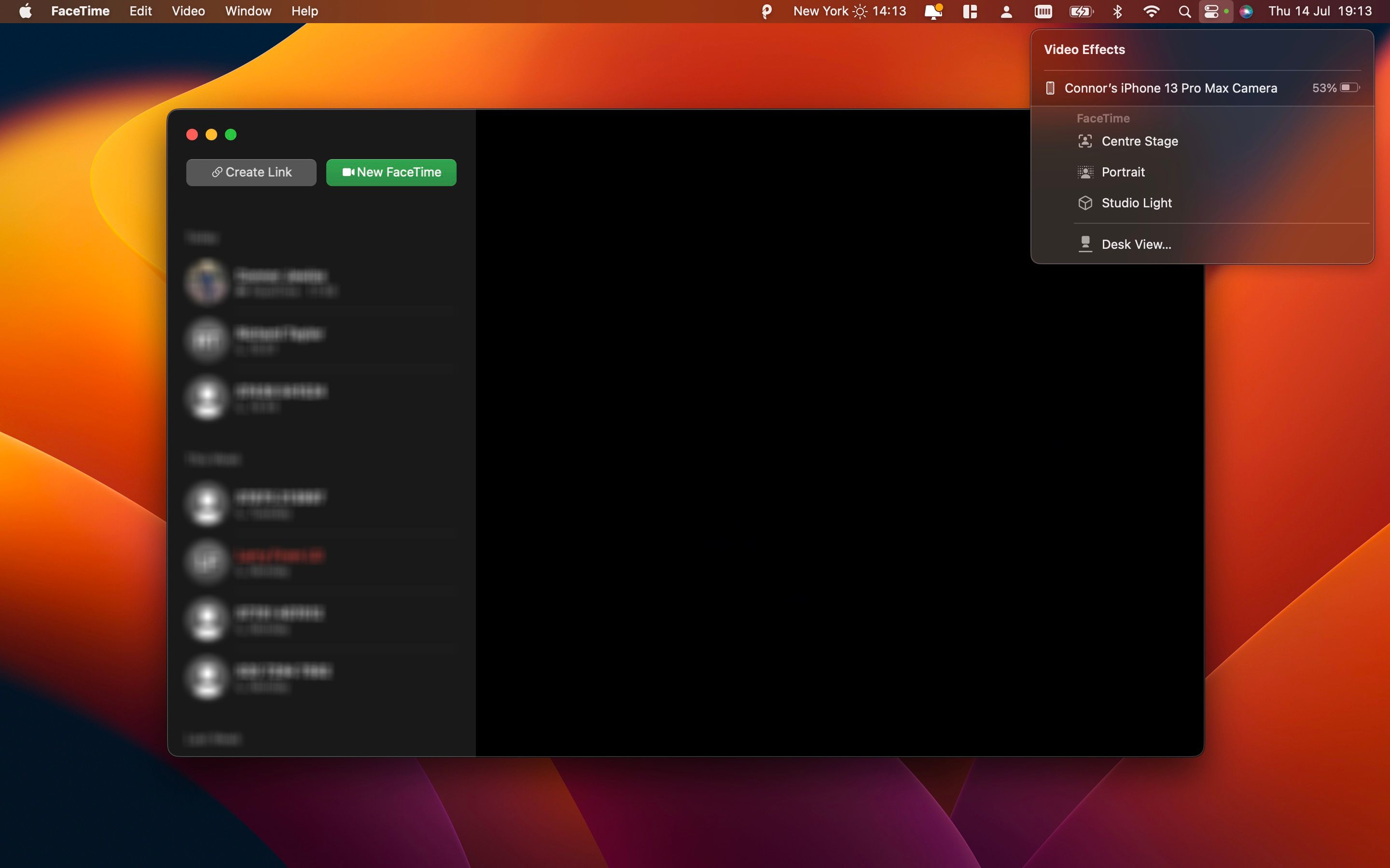 Выбор видеоэффектов Continuity Camera в пункте управления