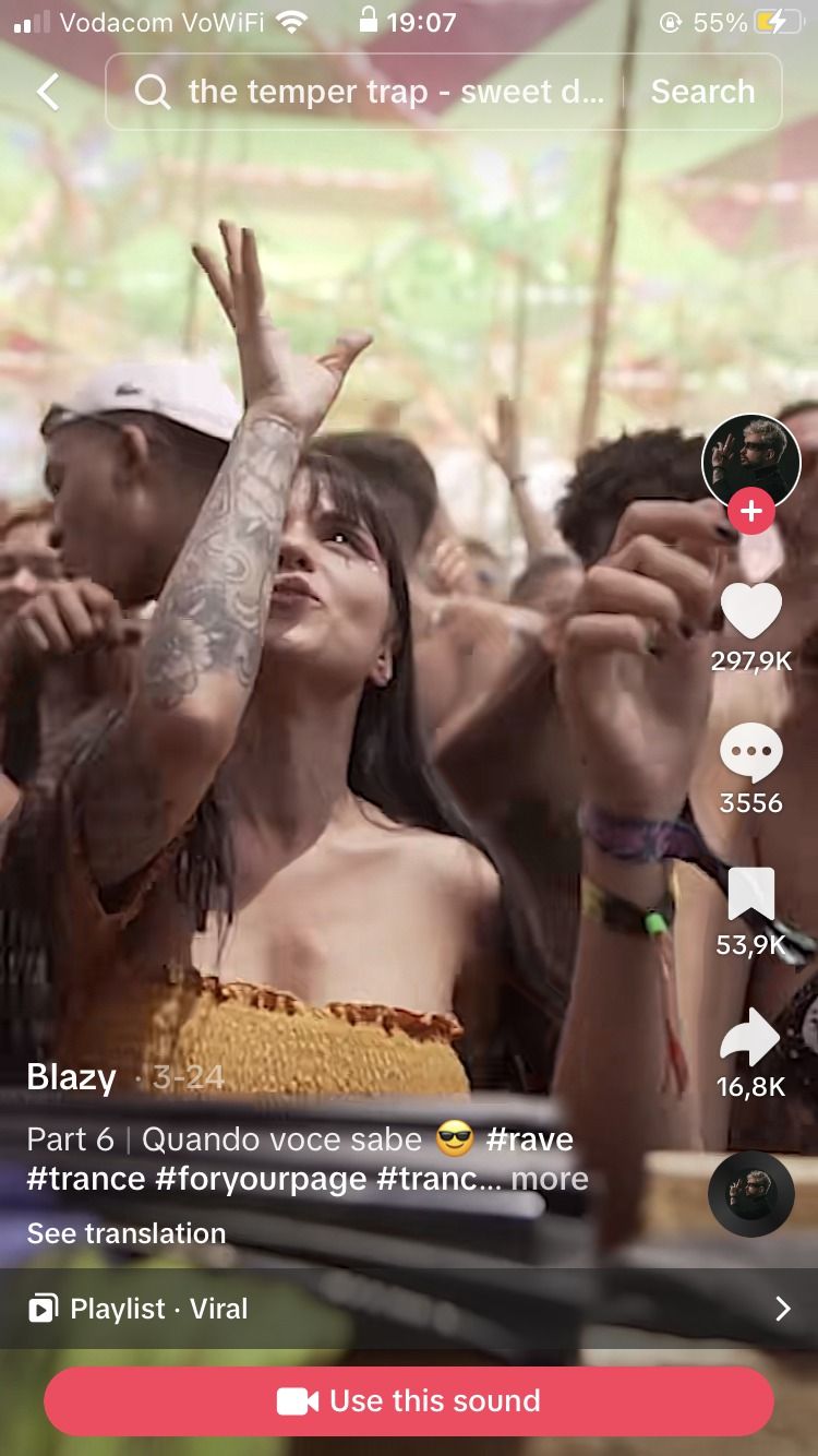 Воспроизведение видео TikTok с включённым звуком